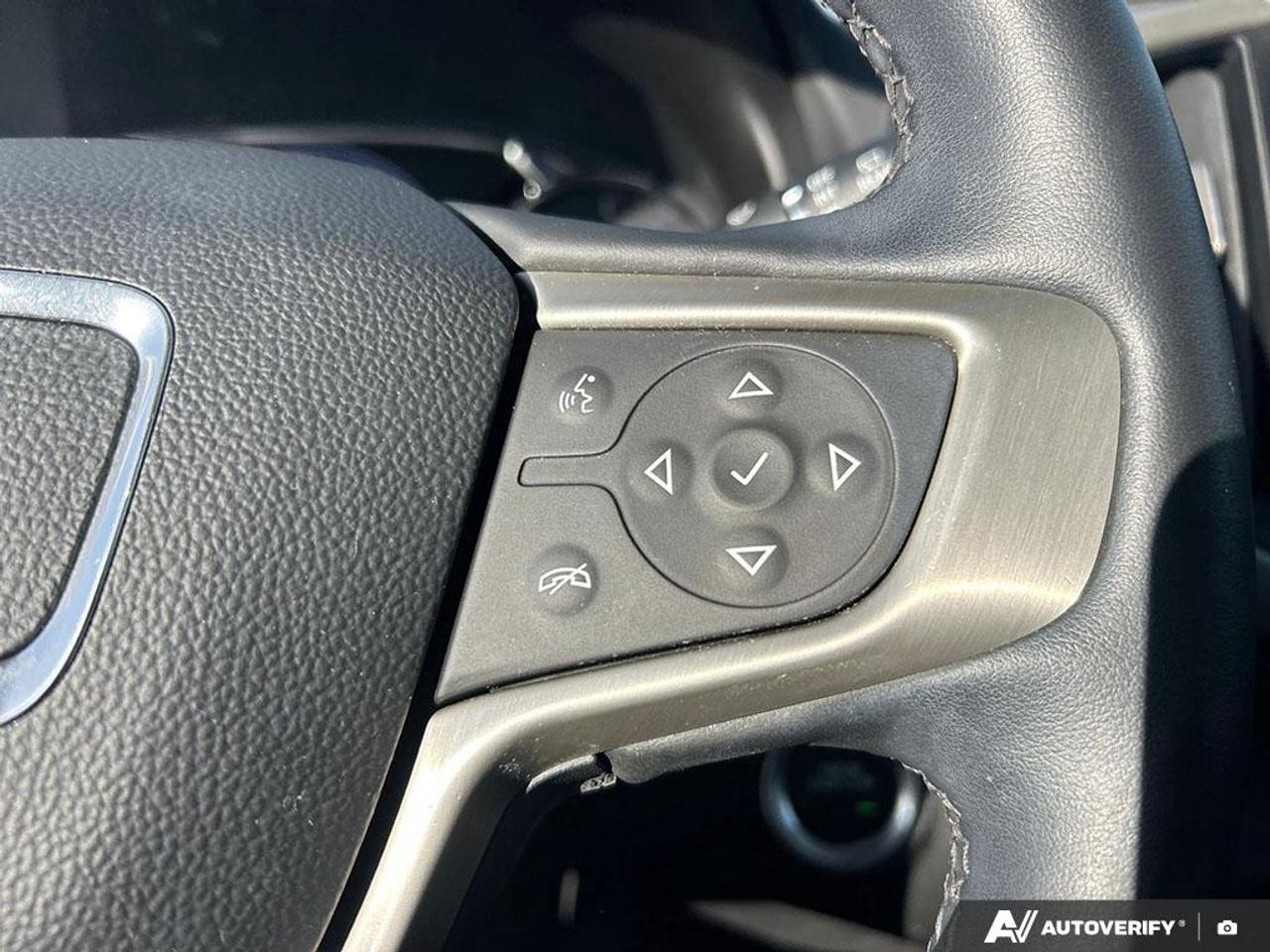 2024 GMC Terrain Denali PANORAMIC SUNROOF | HEATED & AIRCOOLED SEATS | LOW Photo