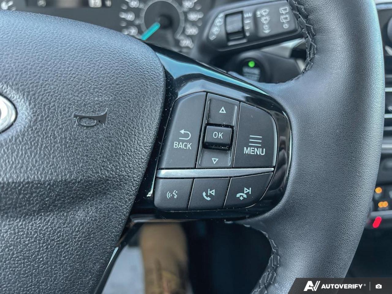 2022 Ford Escape SEL Photo