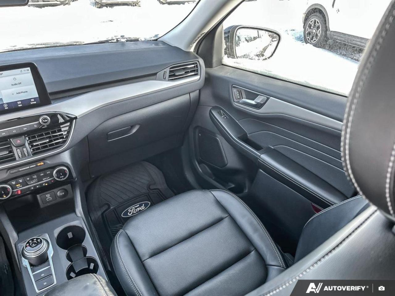 2022 Ford Escape SEL Photo