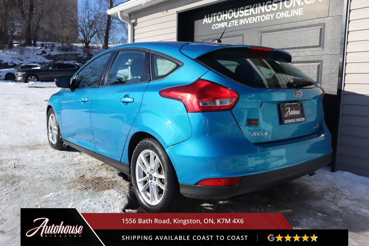 2015 Ford Focus SE ONLY 39,760 KM! Photo