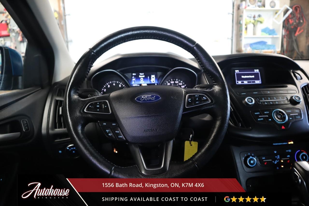 2015 Ford Focus SE ONLY 39,760 KM! Photo