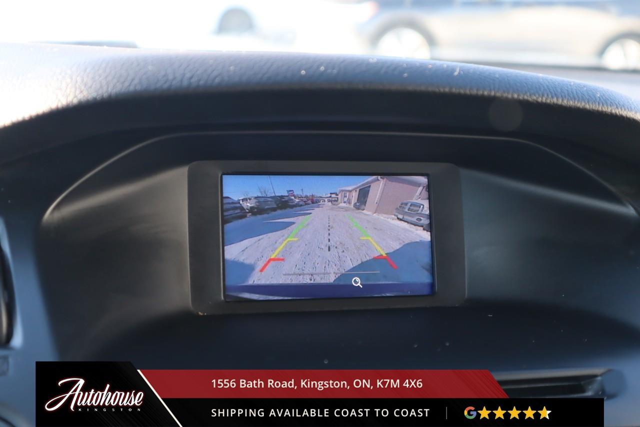 2015 Ford Focus SE ONLY 39,760 KM! Photo