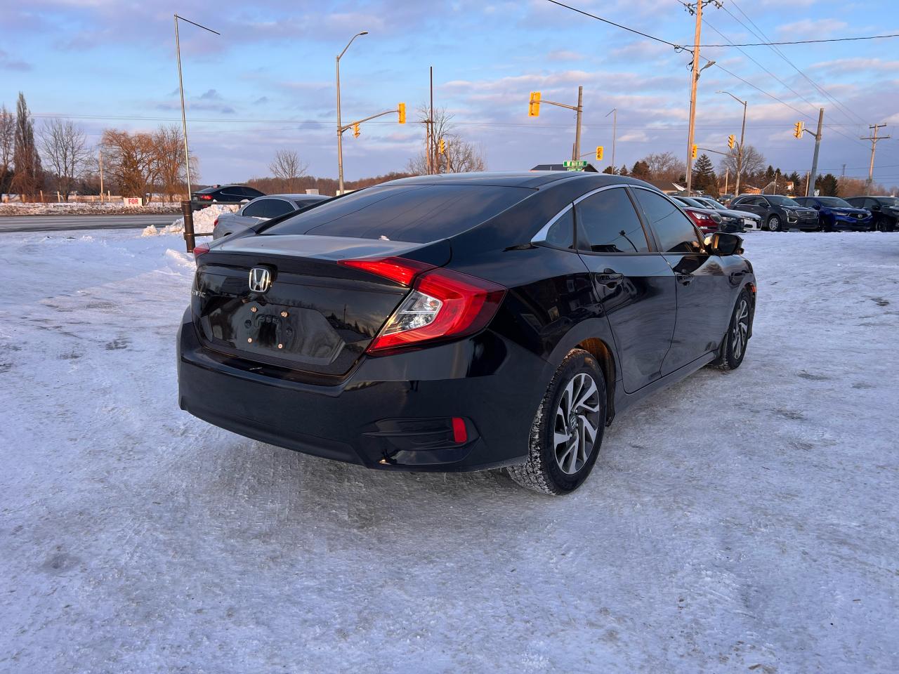 2018 Honda Civic EX Photo2