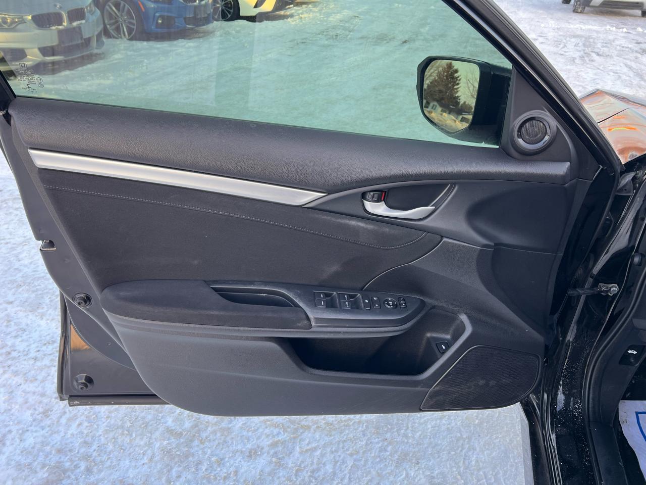 2018 Honda Civic EX Photo