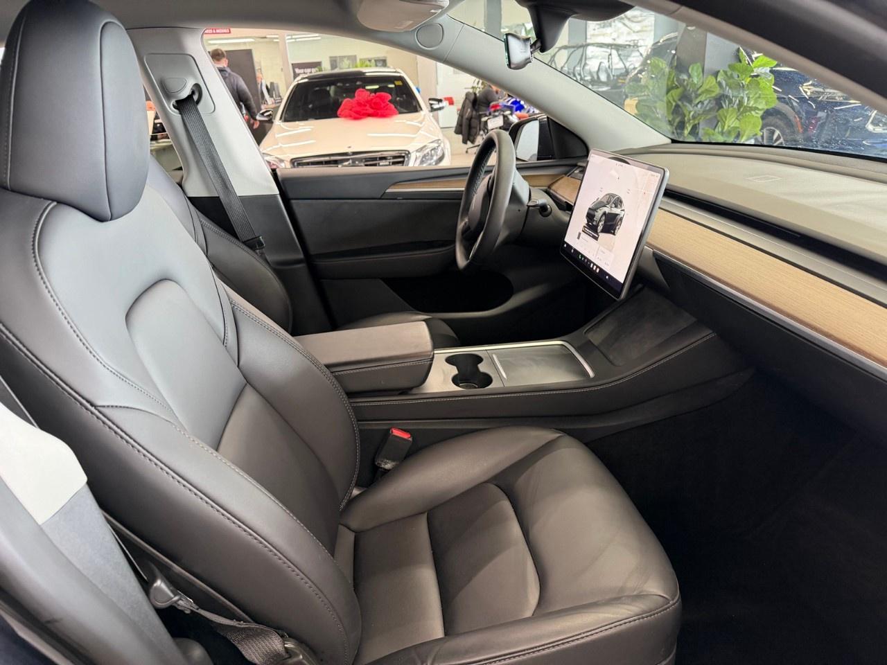 2024 Tesla Model Y  Photo