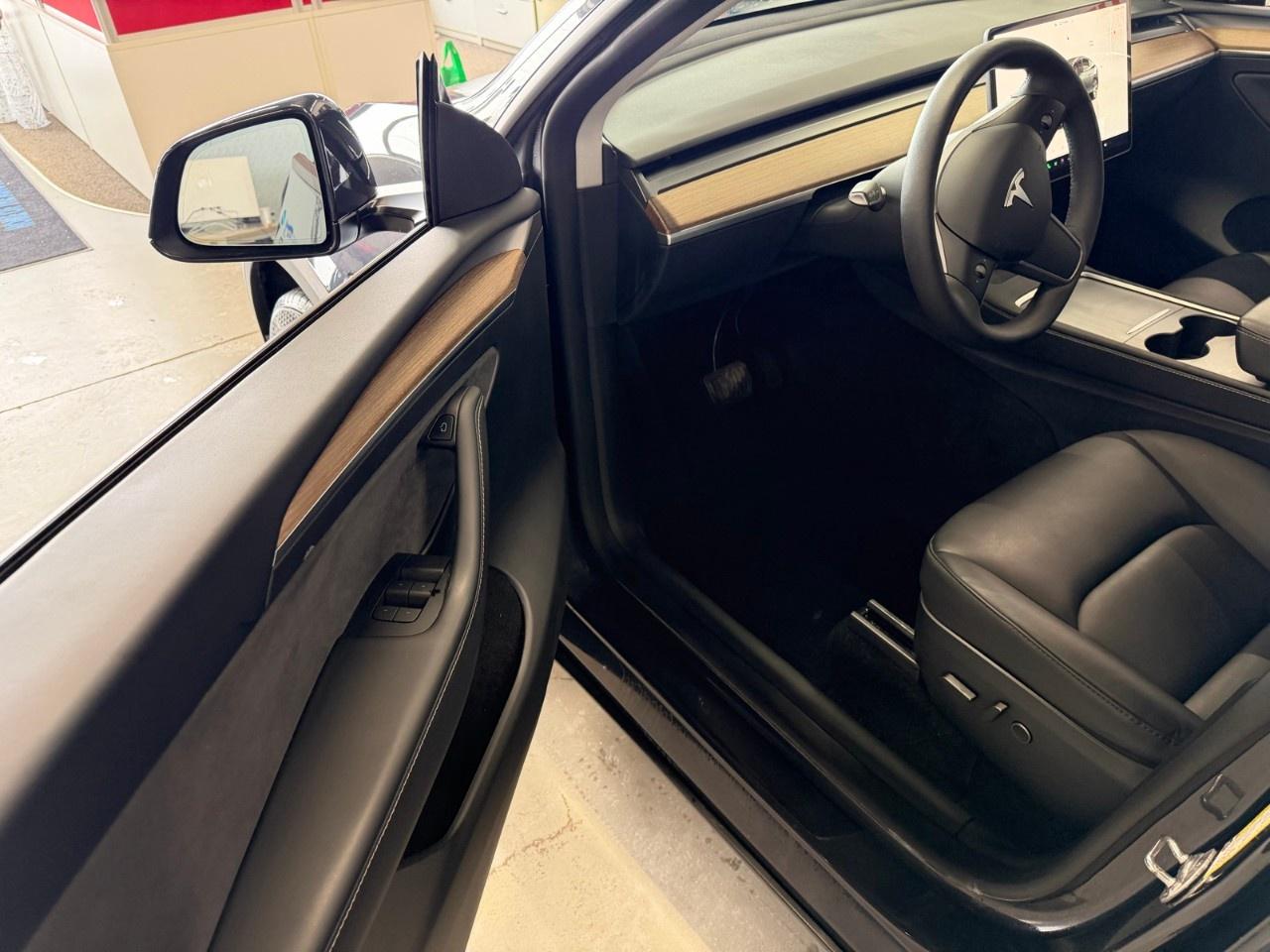 2024 Tesla Model Y  Photo