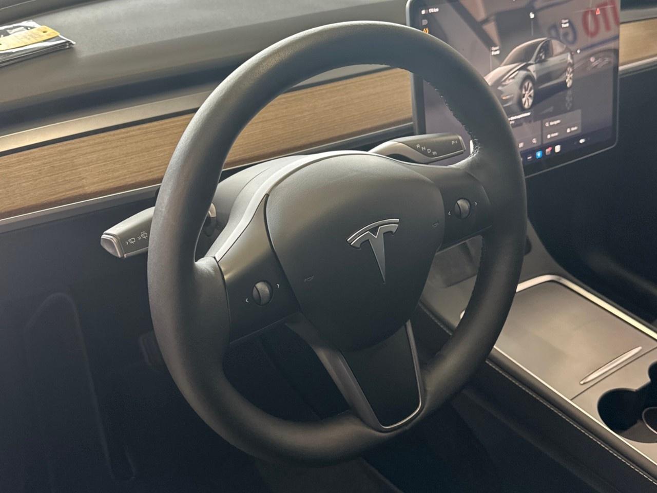 2024 Tesla Model Y  Photo