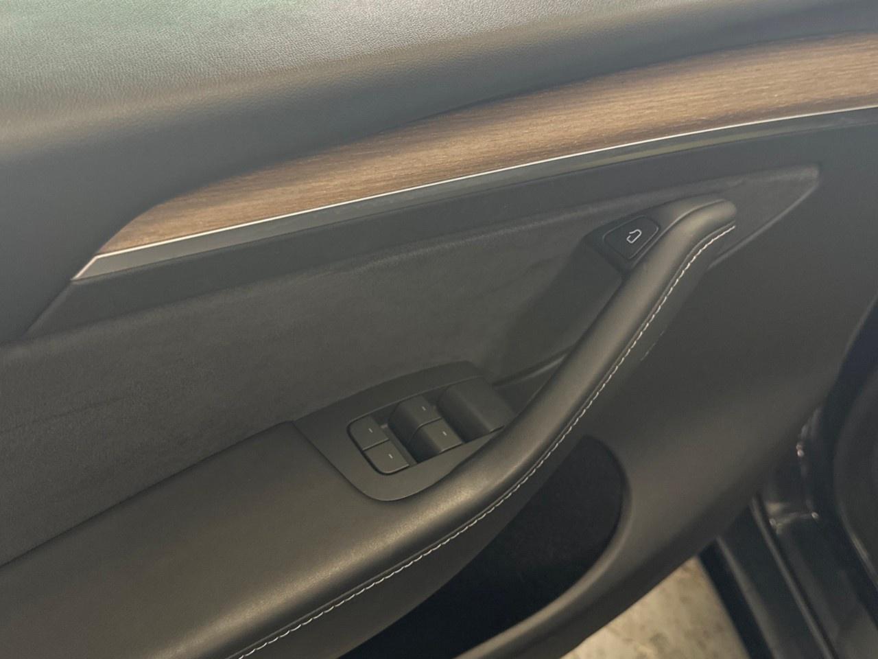 2024 Tesla Model Y  Photo