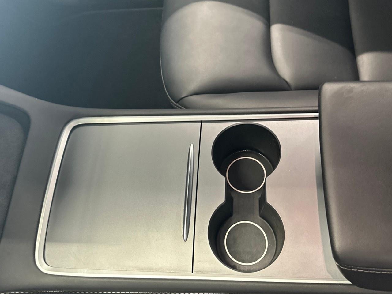 2024 Tesla Model Y  Photo