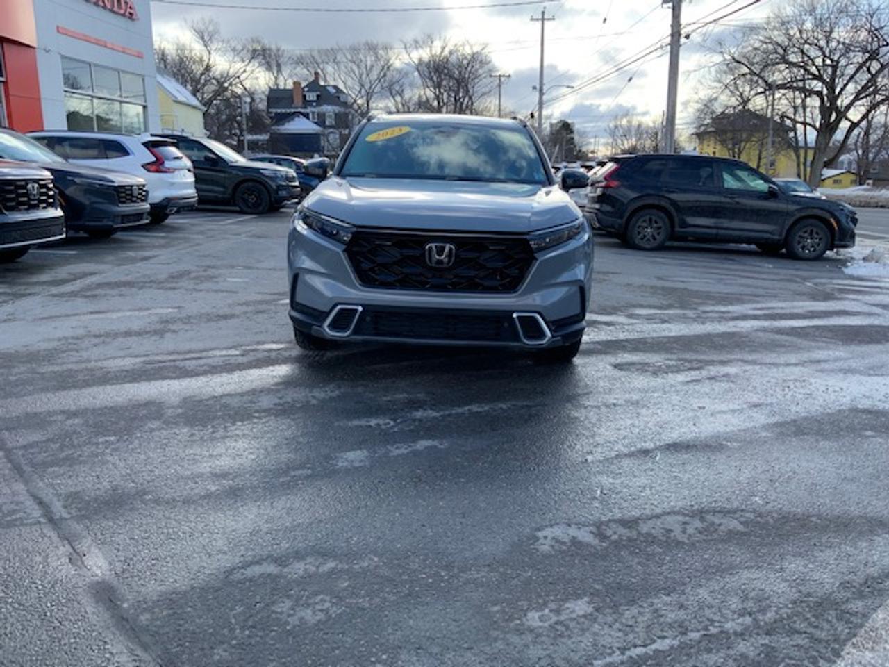 2023 Honda CR-V Hybrid Touring Photo