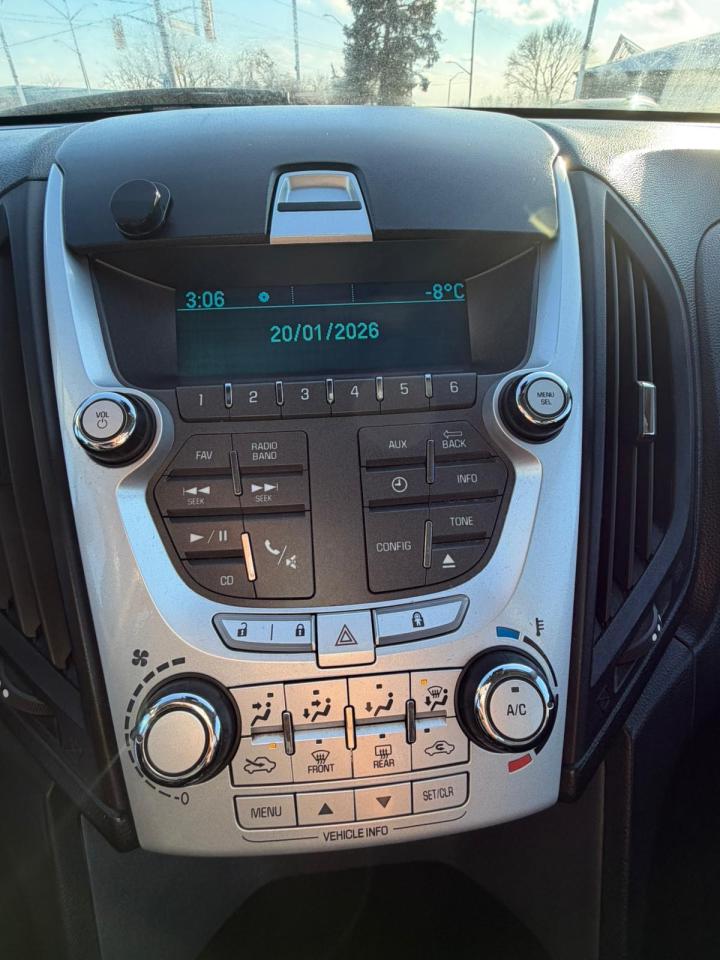 2015 Chevrolet Equinox LS Photo