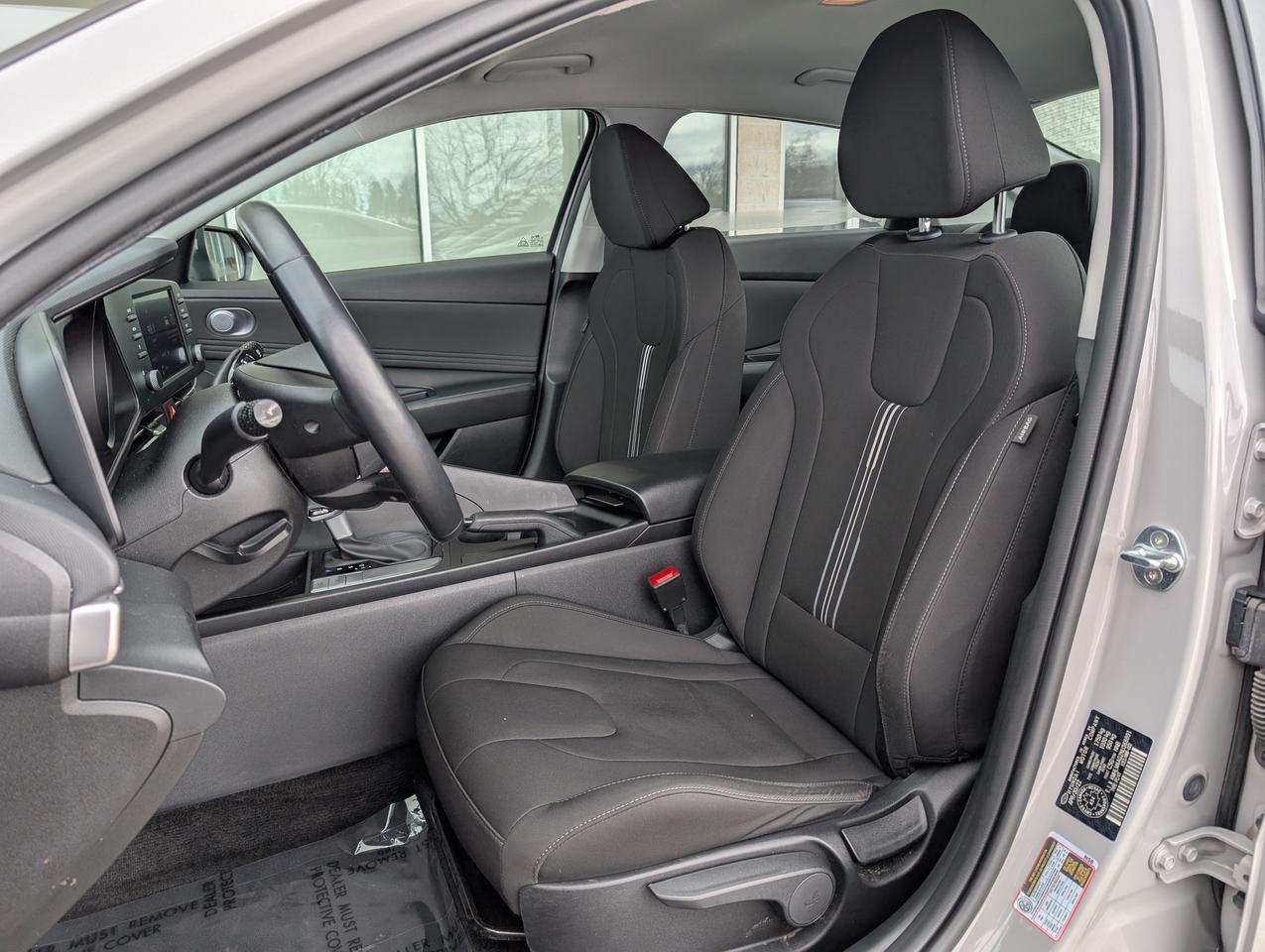 2022 Hyundai Elantra Preferred Photo