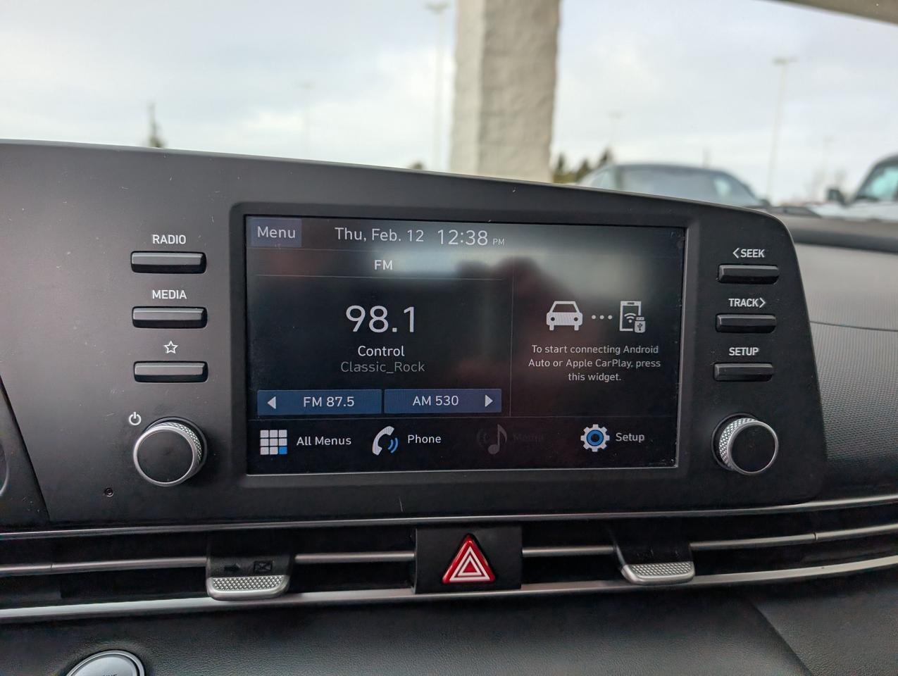 2022 Hyundai Elantra Preferred Photo