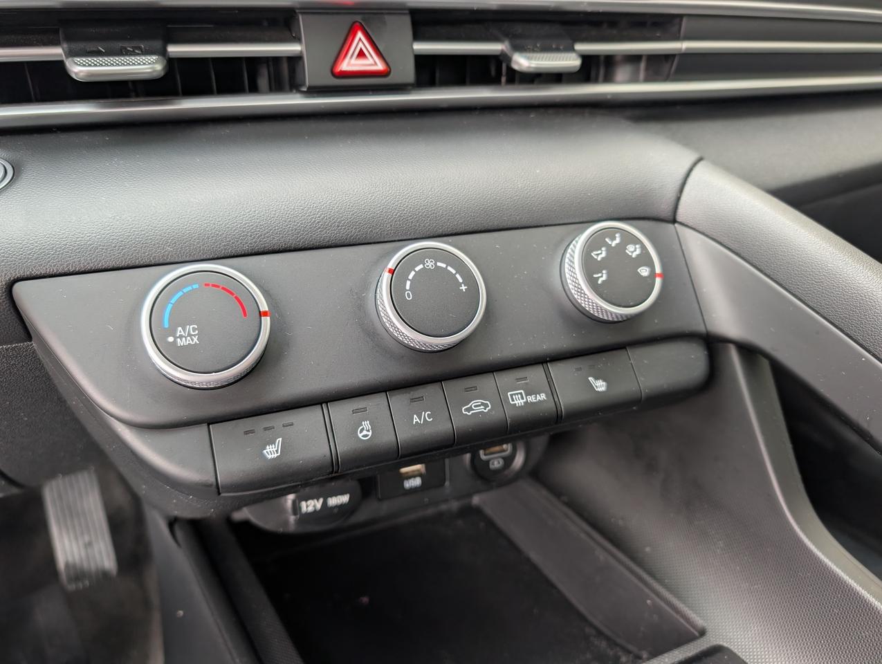2022 Hyundai Elantra Preferred Photo