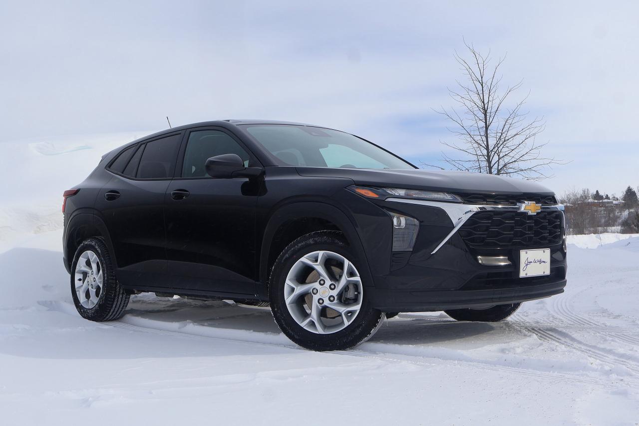 2024 Chevrolet Trax LS | | Bluetooth | Photo