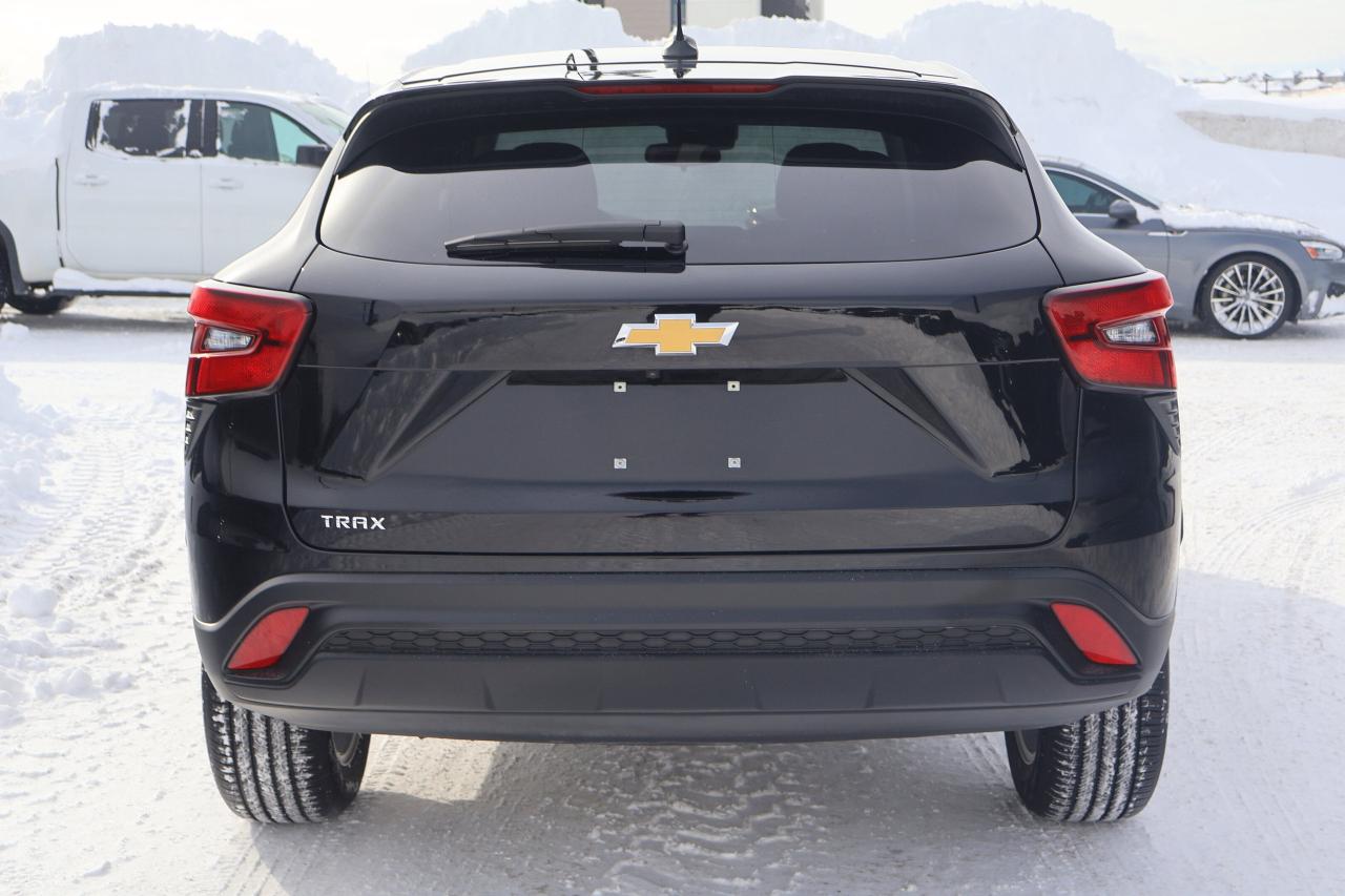 2024 Chevrolet Trax LS | | Bluetooth | Photo