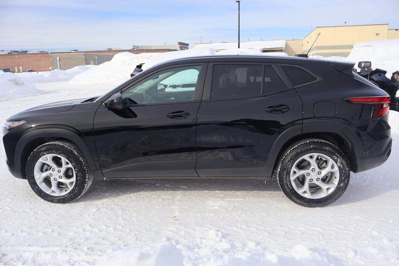 2024 Chevrolet Trax LS | | Bluetooth | Photo