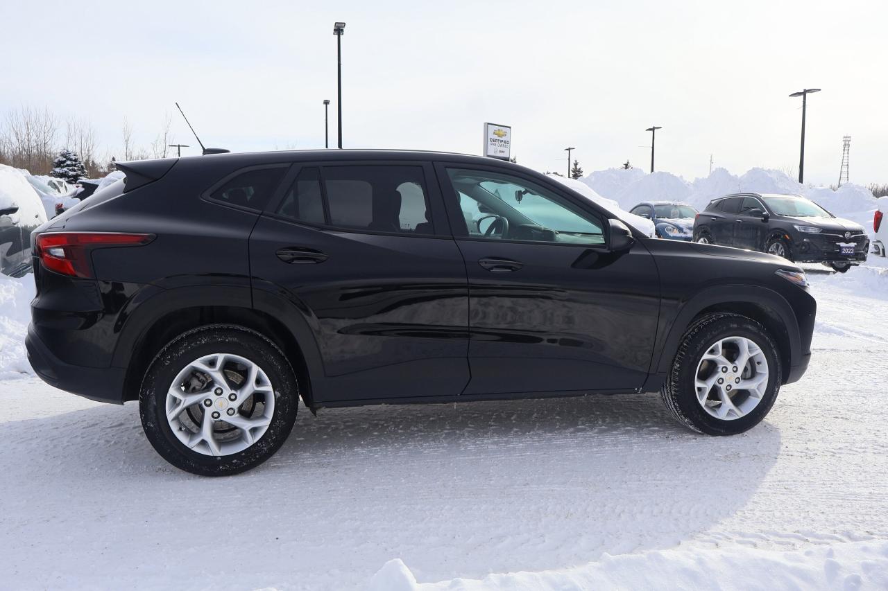 2024 Chevrolet Trax LS | | Bluetooth | Photo