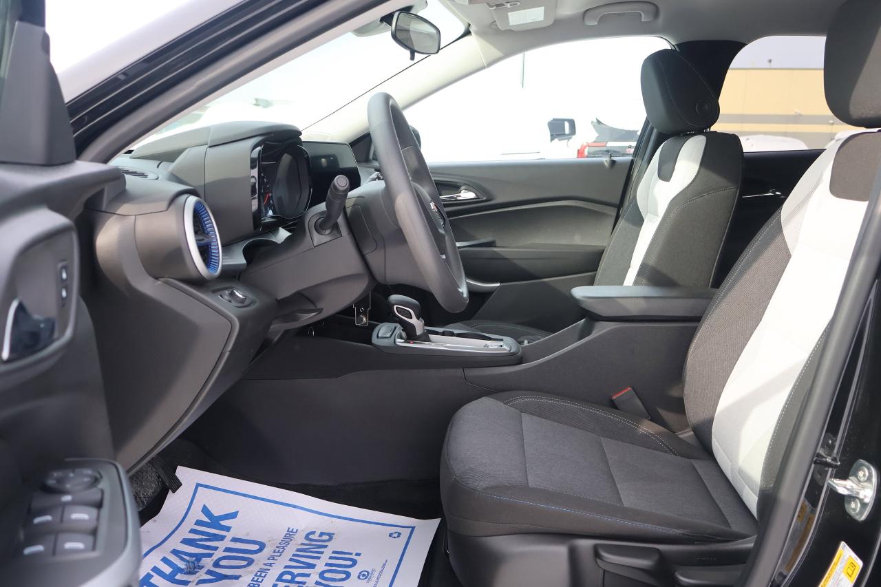 2024 Chevrolet Trax LS | | Bluetooth | Photo