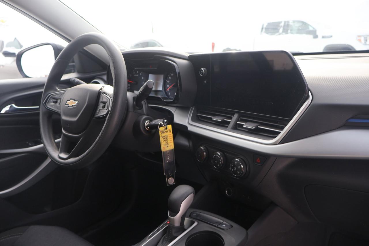 2024 Chevrolet Trax LS | | Bluetooth | Photo