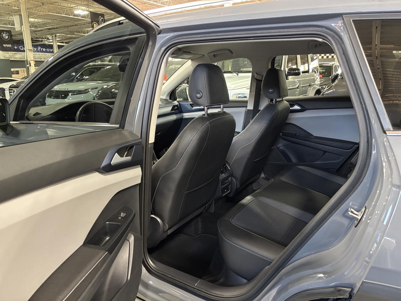 2024 Volkswagen Taos Comfortline|ALLOYS|LEATHER|SUEDE|CARPLAY|HEATSEATS Photo