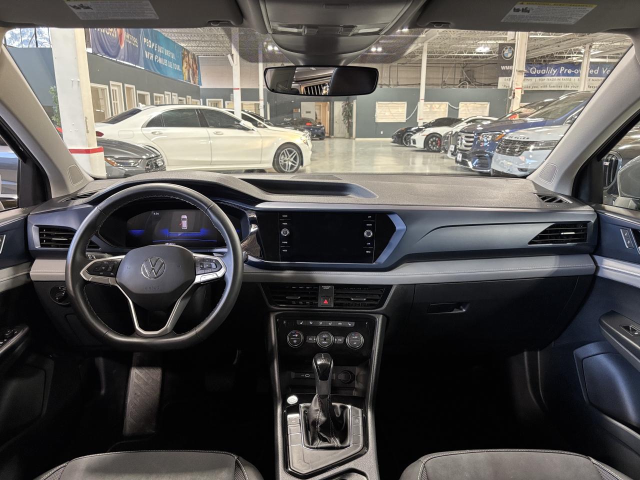 2024 Volkswagen Taos Comfortline|ALLOYS|LEATHER|SUEDE|CARPLAY|HEATSEATS Photo