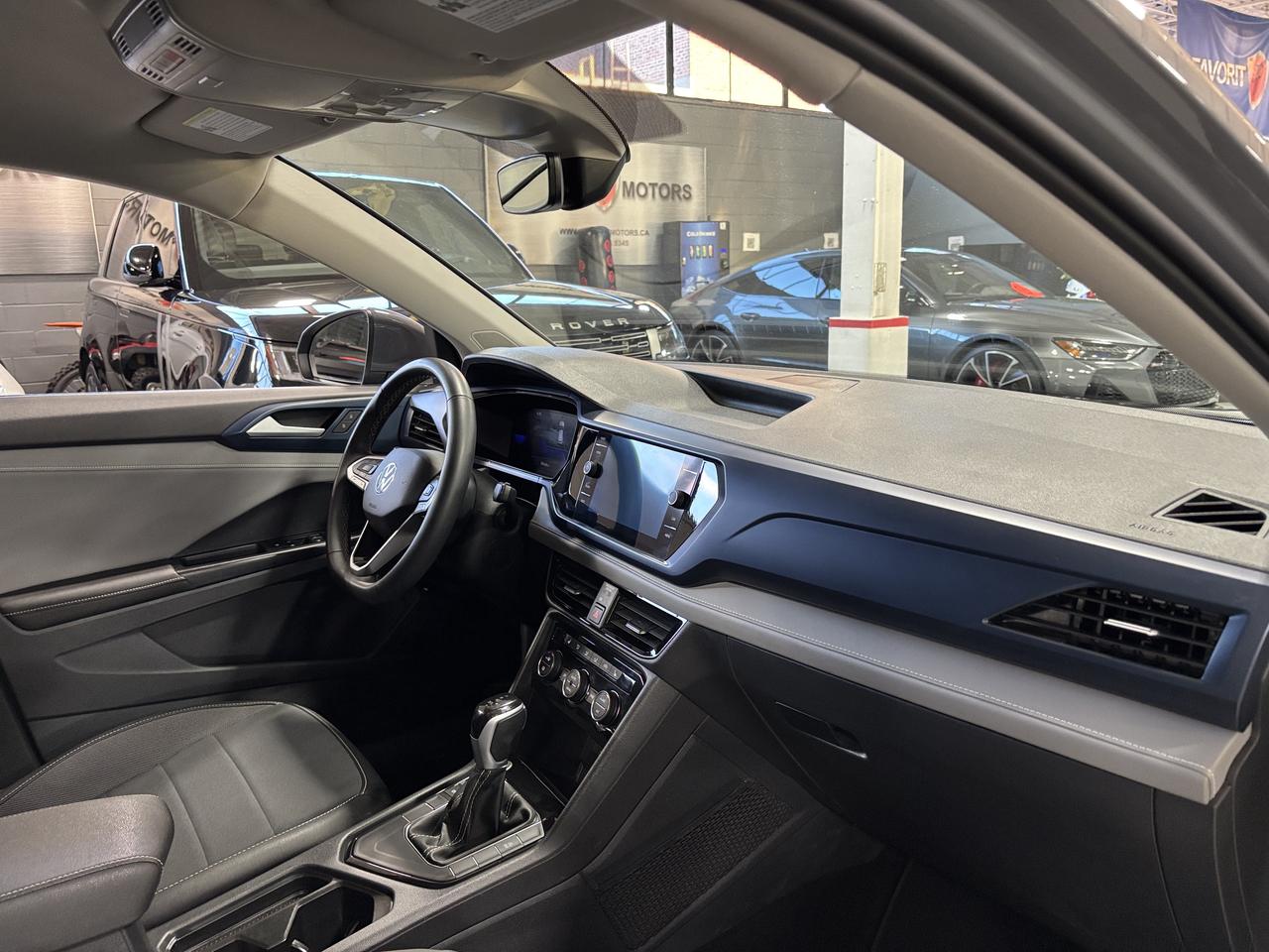 2024 Volkswagen Taos Comfortline|ALLOYS|LEATHER|SUEDE|CARPLAY|HEATSEATS Photo