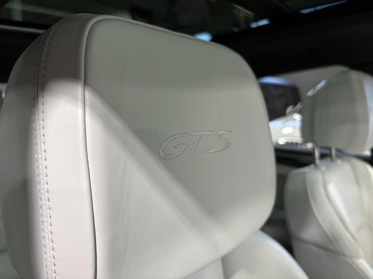 2021 Porsche Macan GTS AWD|NAV|BOSE|CARBON|CREAMLEATHER|360CAM|PANO|+ Photo