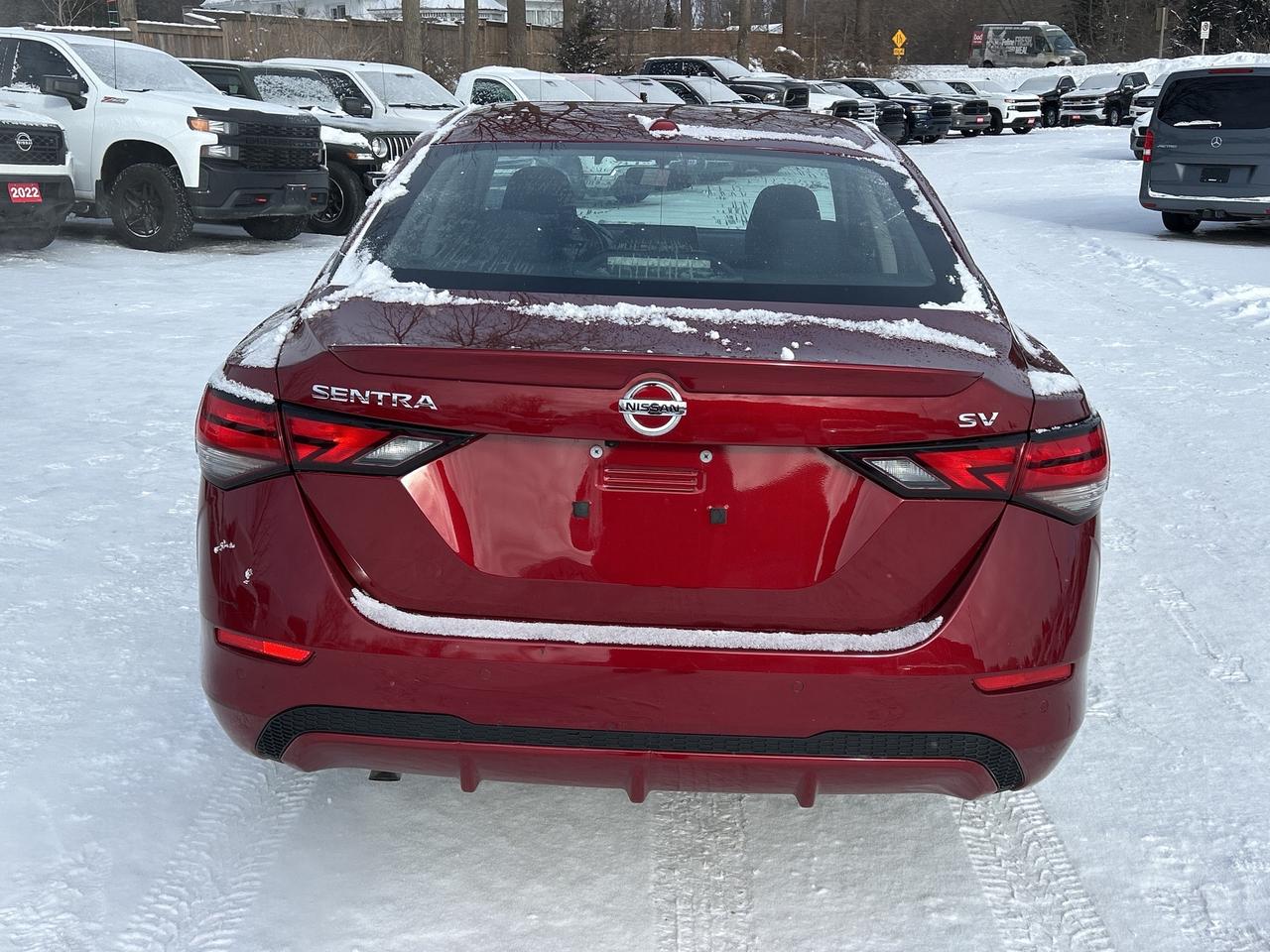 2022 Nissan Sentra SV, SUNROOF, REMOTE START, BLIND SPOT MONITORS! - Photo #5