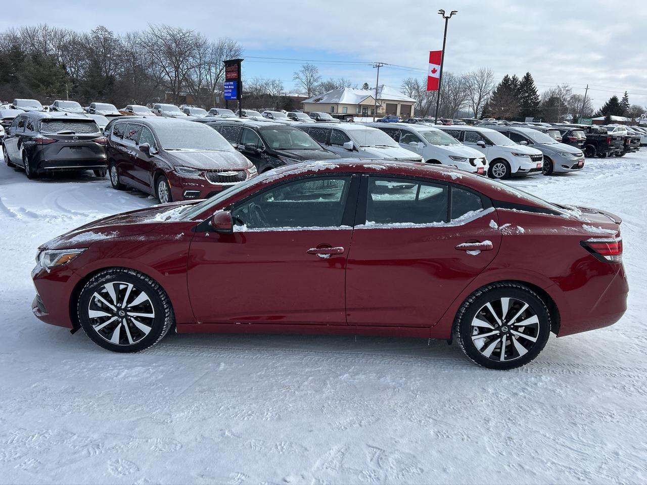 2022 Nissan Sentra SV, SUNROOF, REMOTE START, BLIND SPOT MONITORS! - Photo #7