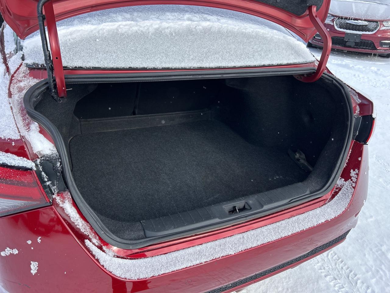 2022 Nissan Sentra SV, SUNROOF, REMOTE START, BLIND SPOT MONITORS! - Photo #14