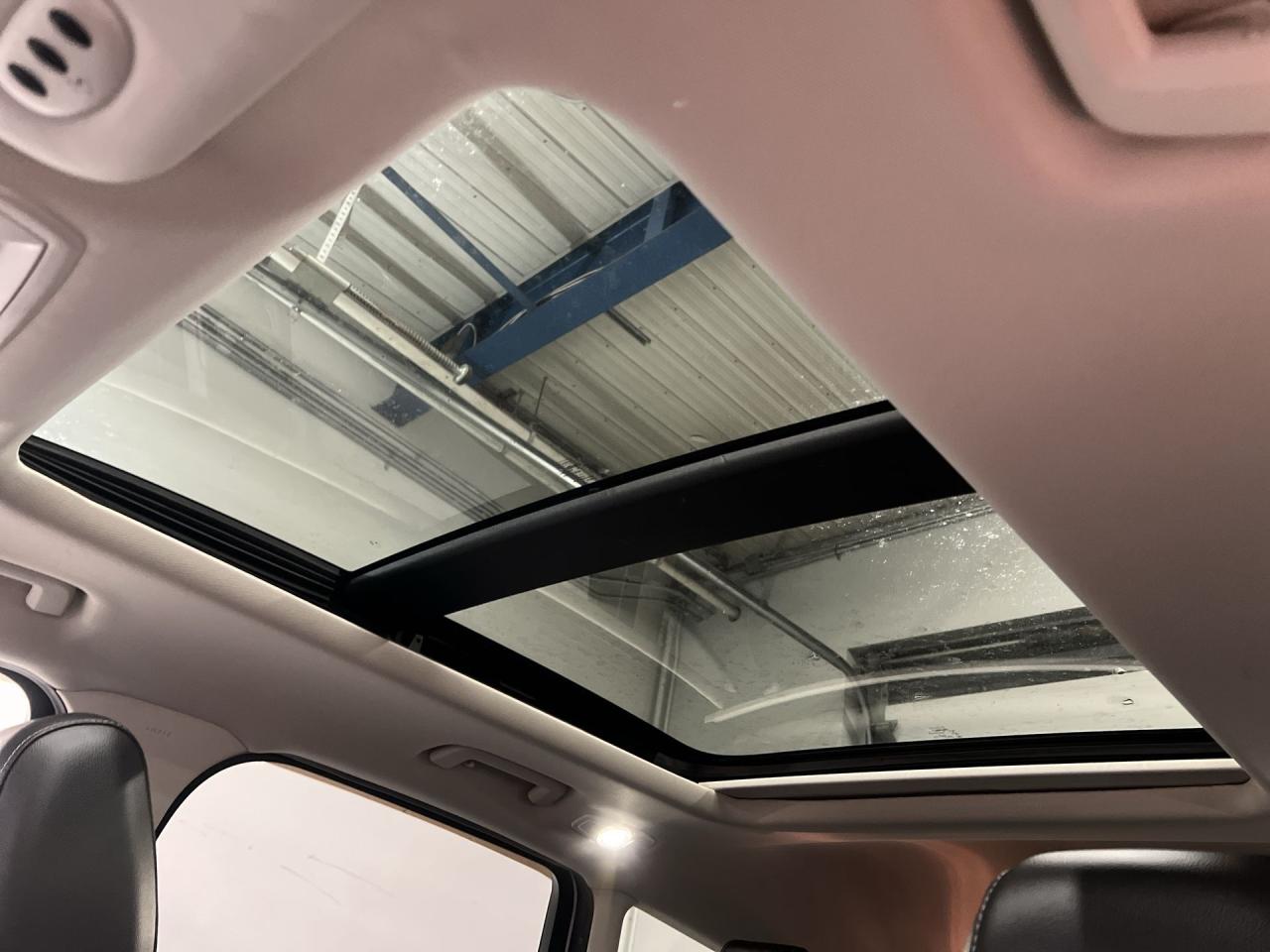 2017 Ford Escape TITANIUM AWD | 2.0L TURBO | HTD LEATHER |PANO ROOF Photo