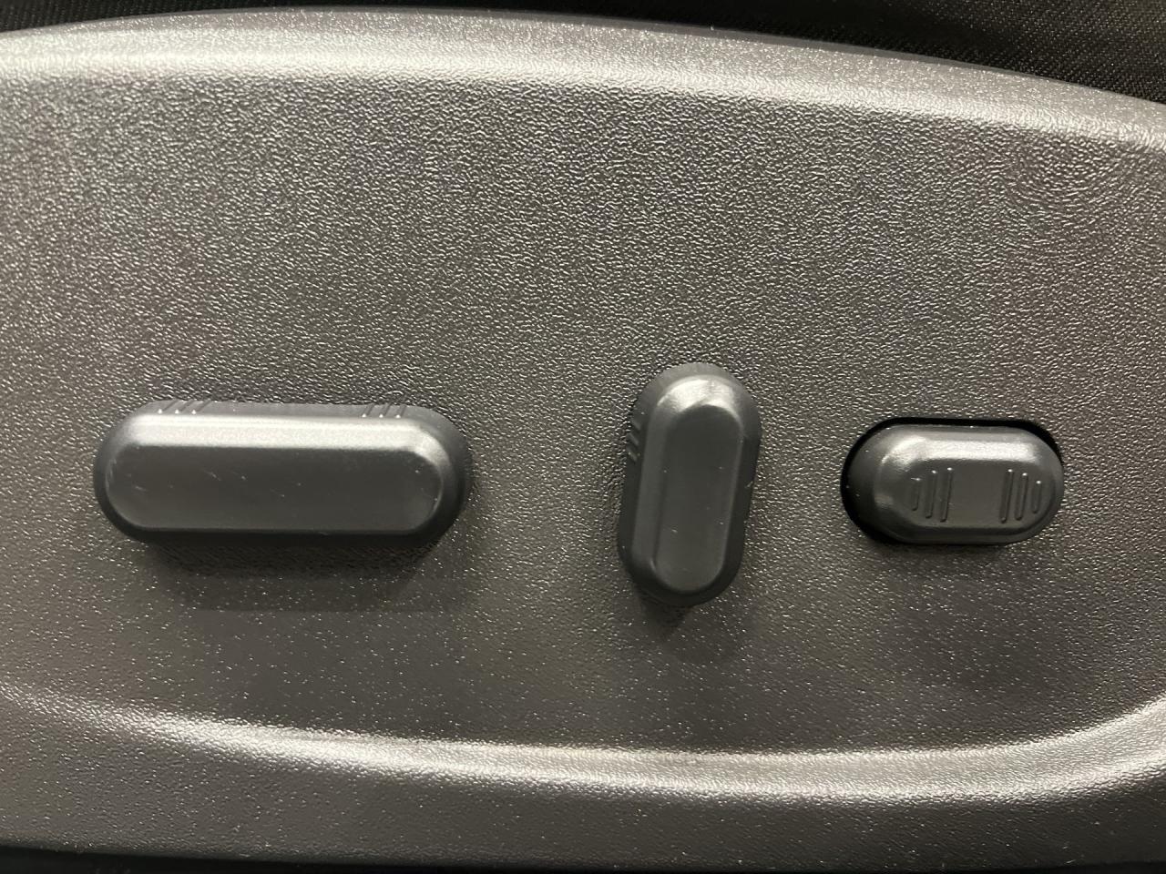 2017 Ford Escape TITANIUM AWD | 2.0L TURBO | HTD LEATHER |PANO ROOF Photo