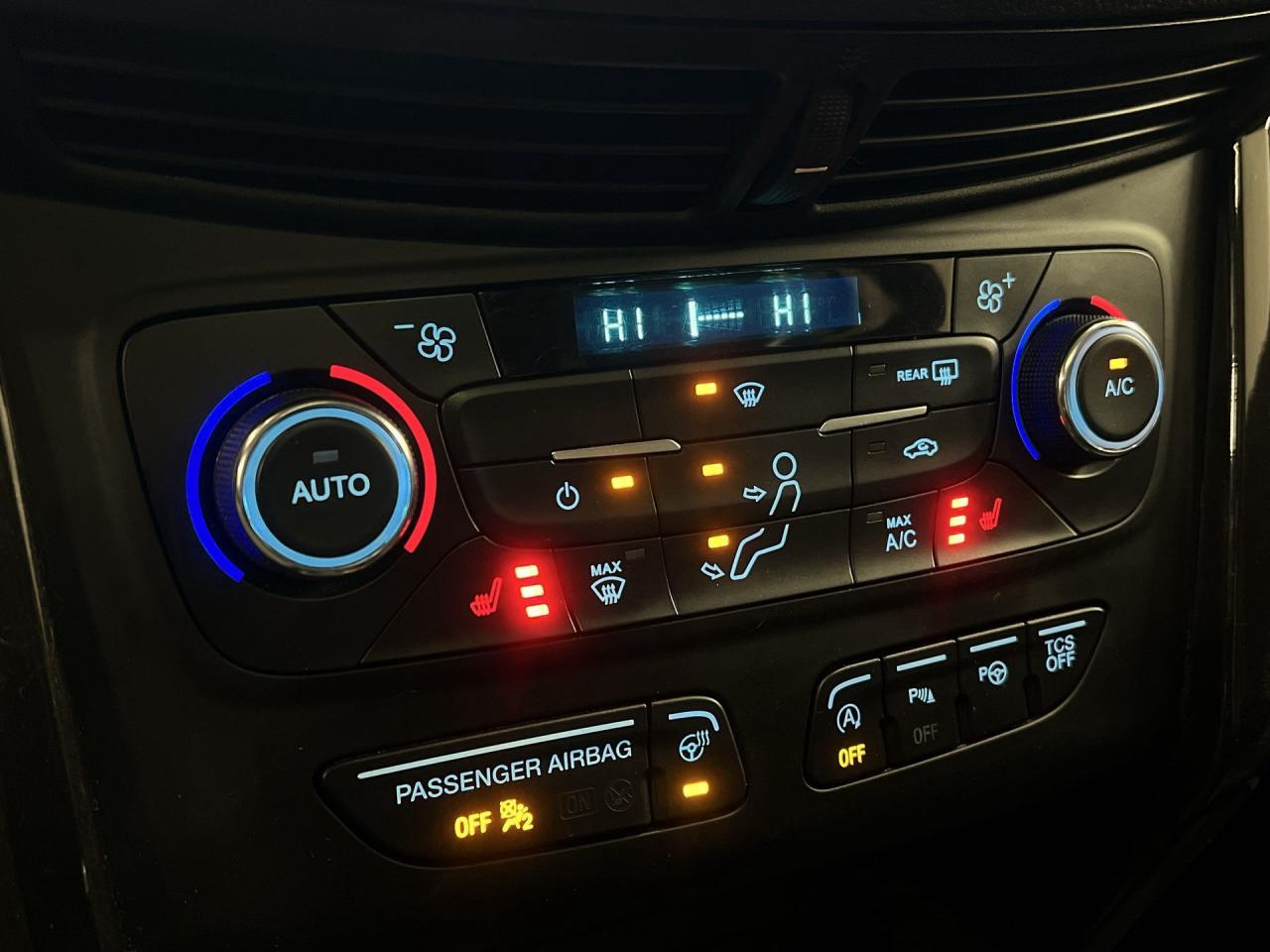 2017 Ford Escape TITANIUM AWD | 2.0L TURBO | HTD LEATHER |PANO ROOF Photo