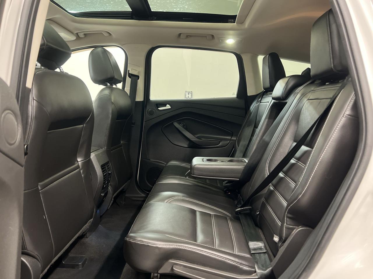 2017 Ford Escape TITANIUM AWD | 2.0L TURBO | HTD LEATHER |PANO ROOF Photo