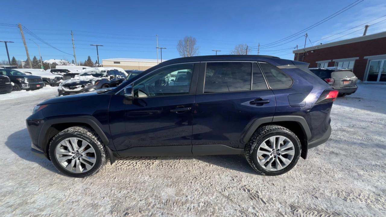 2023 Toyota RAV4 XLE PREMIUM AWD | HTD LEATHER | SUNROOF | CARPLAY Photo