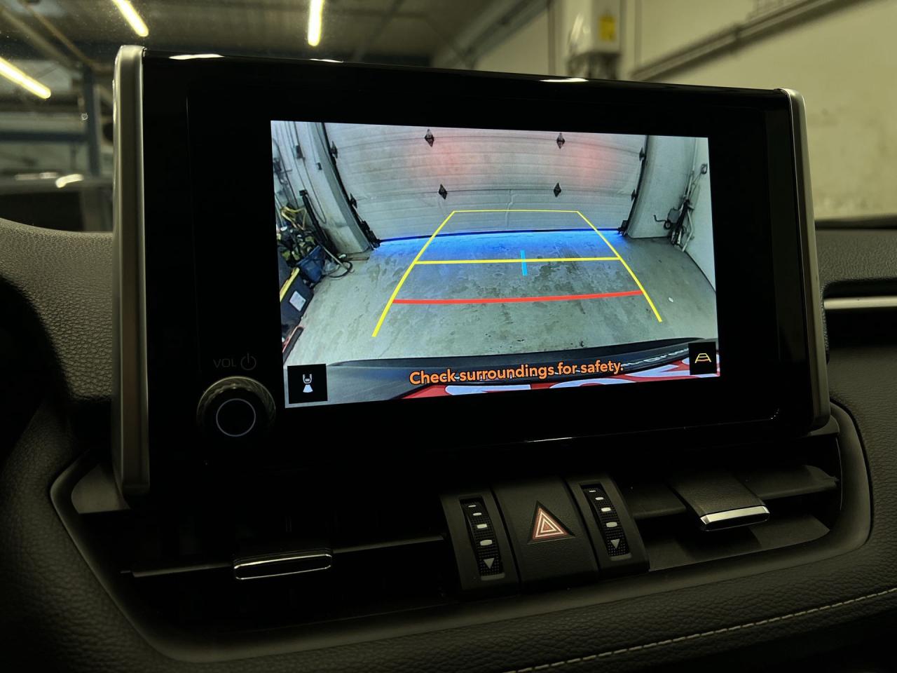 2023 Toyota RAV4 XLE PREMIUM AWD | HTD LEATHER | SUNROOF | CARPLAY Photo