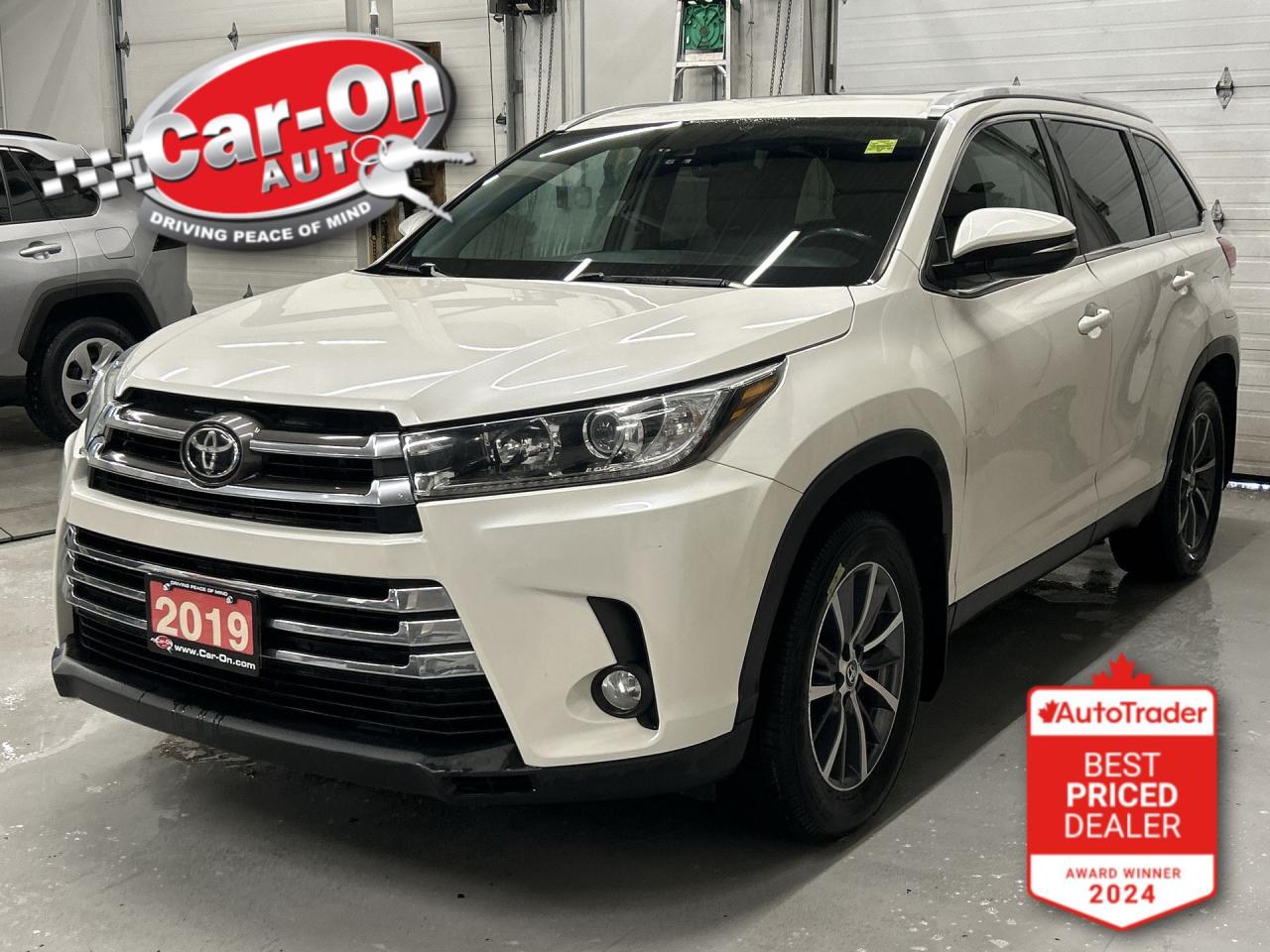 Used 2019 Toyota Highlander XLE AWD | 8-PASS | HTD LEATHER | SUNROOF | ALLOYS for sale in Ottawa, ON