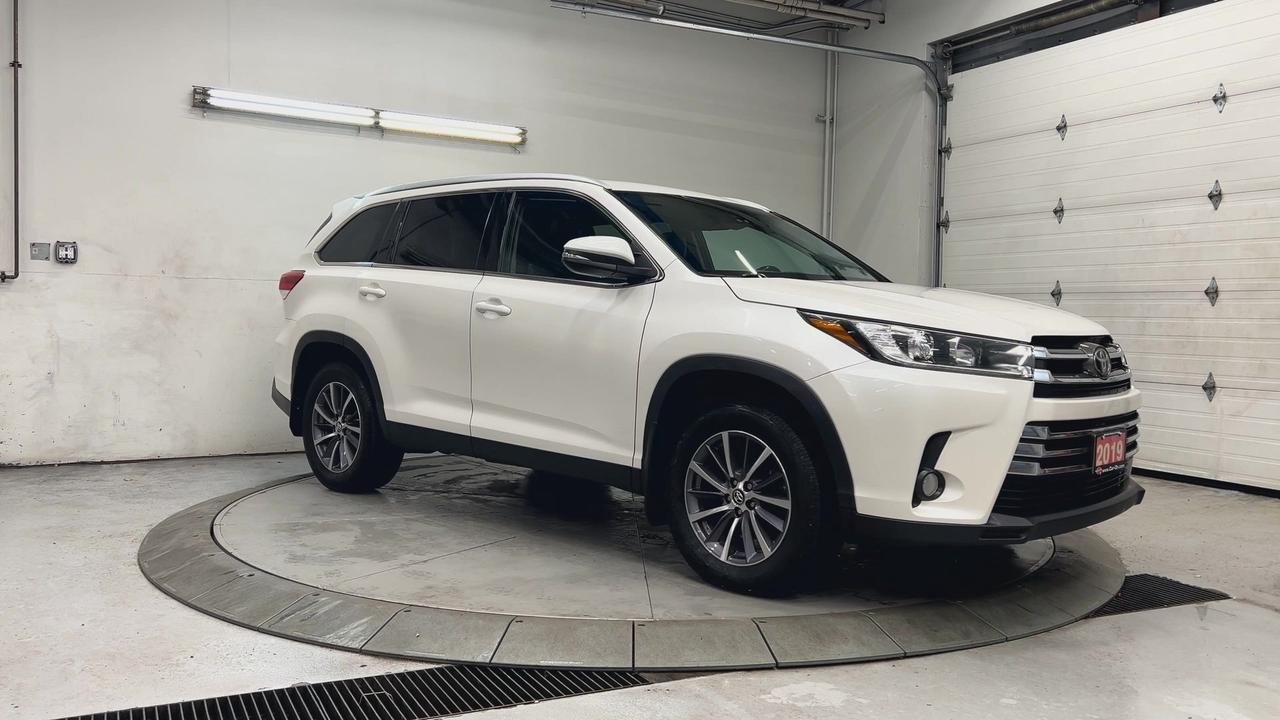 2019 Toyota Highlander XLE AWD | 8-PASS | HTD LEATHER | SUNROOF | ALLOYS Photo