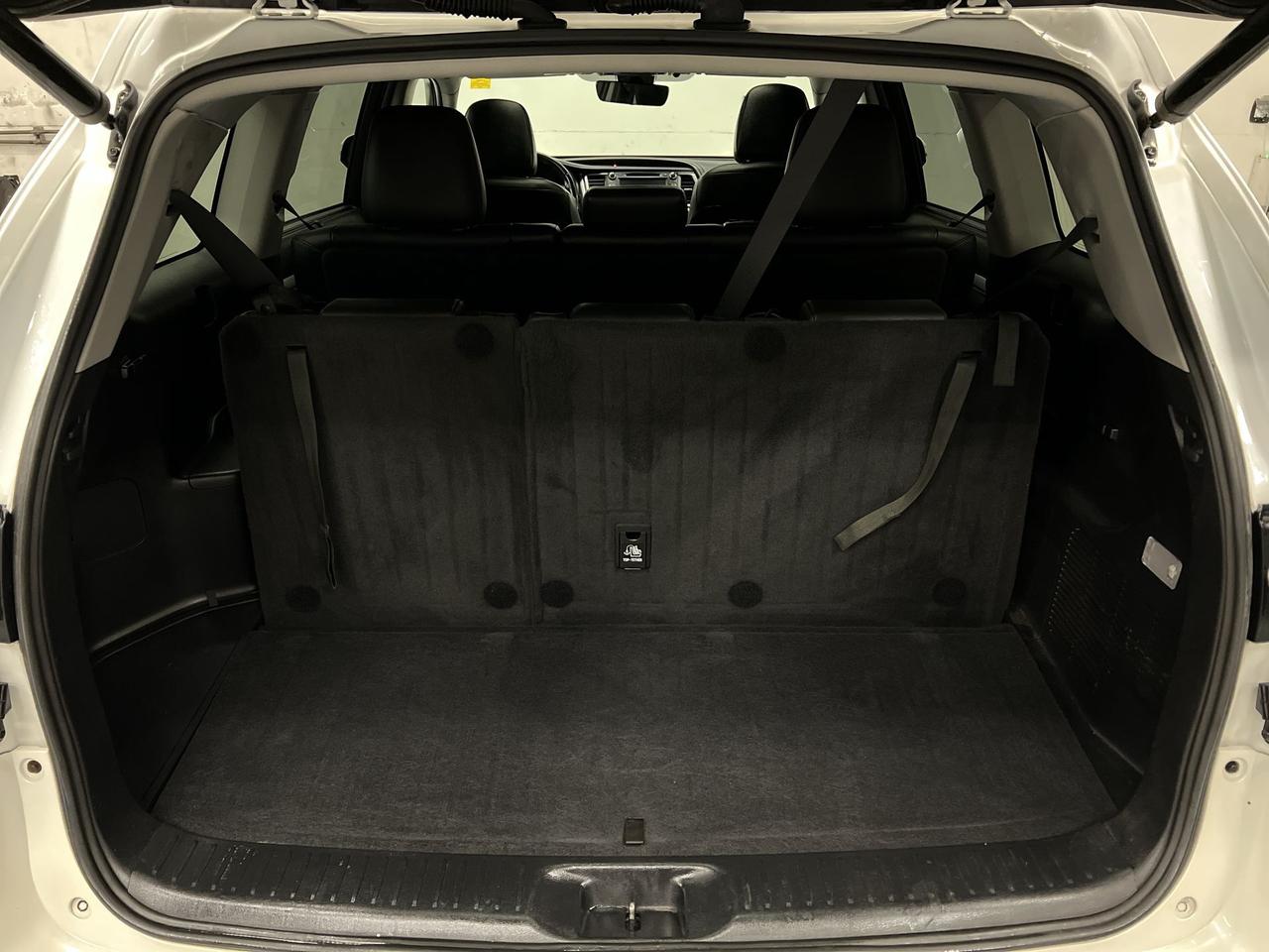 2019 Toyota Highlander XLE AWD | 8-PASS | HTD LEATHER | SUNROOF | ALLOYS Photo