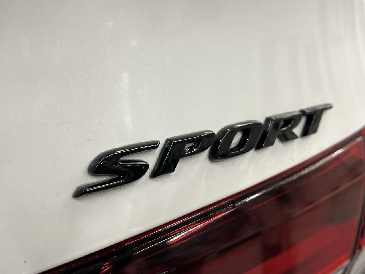 2026 Honda Civic SPORT | SUNROOF |HTD SEATS |CARPLAY | REMOTE START Photo