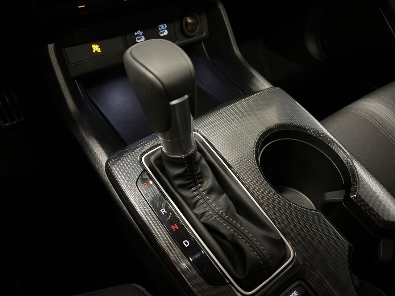 2026 Honda Civic SPORT | SUNROOF |HTD SEATS |CARPLAY | REMOTE START Photo