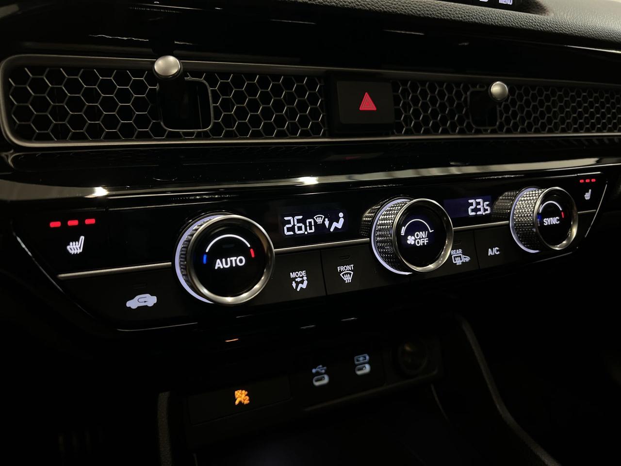 2026 Honda Civic SPORT | SUNROOF |HTD SEATS |CARPLAY | REMOTE START Photo