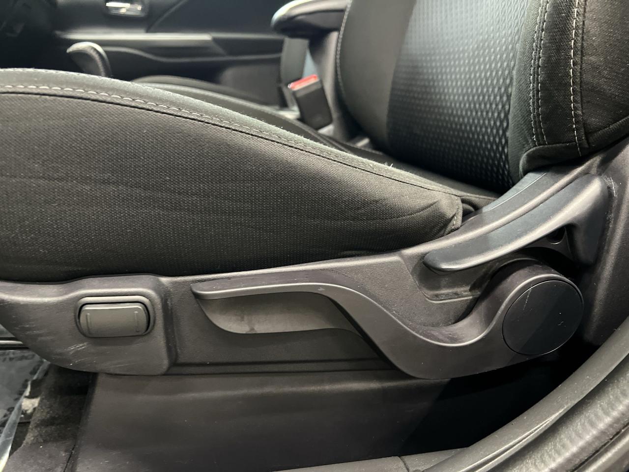 2020 Mitsubishi Outlander AWD | 7-PASS | HTD SEATS | CARPLAY | BLUETOOTH Photo