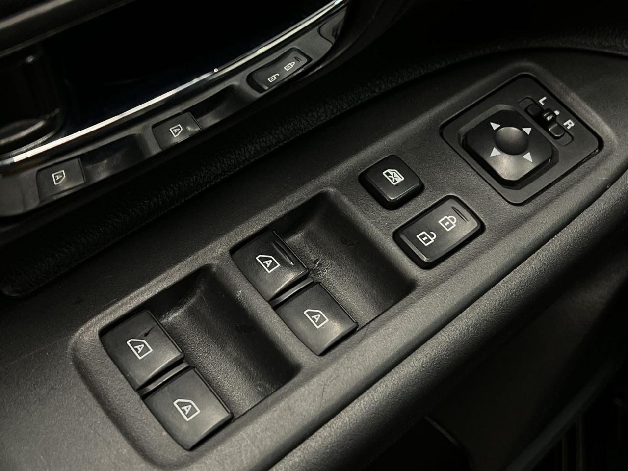 2020 Mitsubishi Outlander AWD | 7-PASS | HTD SEATS | CARPLAY | BLUETOOTH Photo