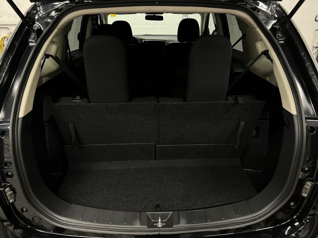 2020 Mitsubishi Outlander AWD | 7-PASS | HTD SEATS | CARPLAY | BLUETOOTH Photo