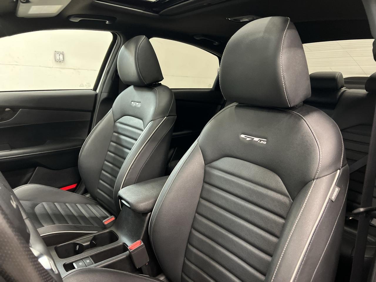 2024 Kia Forte GT-LINE | COOLED LEATHER | SUNROOF | REMOTE START Photo