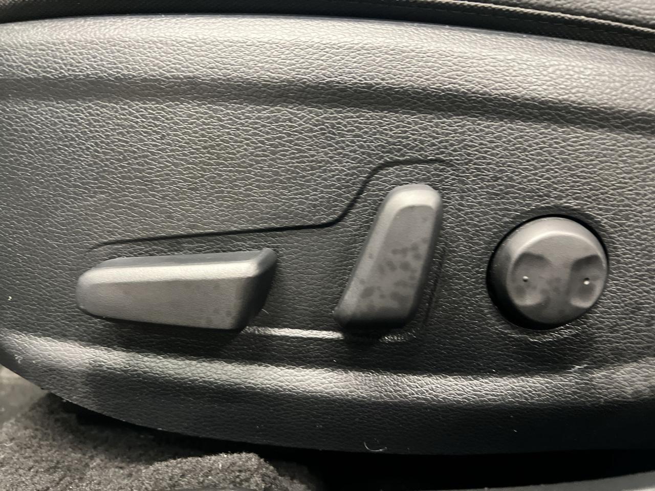 2024 Kia Forte GT-LINE | COOLED LEATHER | SUNROOF | REMOTE START Photo