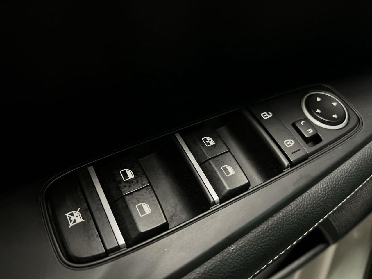 2024 Kia Forte GT-LINE | COOLED LEATHER | SUNROOF | REMOTE START Photo