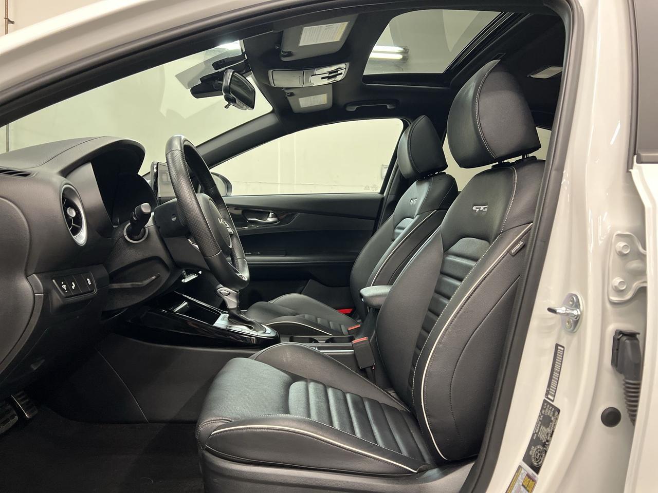 2024 Kia Forte GT-LINE | COOLED LEATHER | SUNROOF | REMOTE START Photo